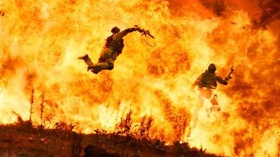 Imagem da notícia Ação rápida, mas não excessivamente brutal: O melhor filme de ação do criador de O Protetor está no streaming