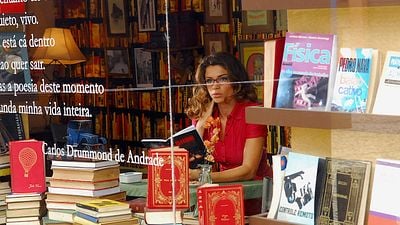 Imagem da notícia "Uma tortura": Depois de 15 anos, descobrimos que esta atriz odiou trabalhar em novela que afundou a audiência – e ainda sofreu rejeição de colega