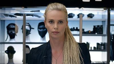 Imagem da notícia Nem Mad Max, nem Homens de Honra: O filme com maior bilheteria de Charlize Theron virou chacota logo após sua estreia