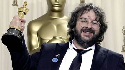 Imagem da notícia Peter Jackson sobre os 11 Oscars conquistados por O Retorno do Rei: "Estavam reservando seu voto decisivo para premiar a trilogia"