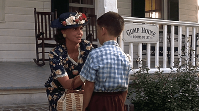 Imagem da notícia Mini Tom Hanks cresceu! Ator de Forrest Gump surge irreconhecível 29 anos depois do filme