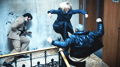 Imagem da notícia Para assistir online hoje: A versão feminina de John Wick é estilosa, brutal e traz uma das melhores cenas de ação de todos os tempos!