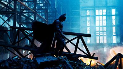 Imagem da notícia O melhor filme de super-heróis foi lançado há 15 anos e mudou totalmente os rumos da DC no cinema