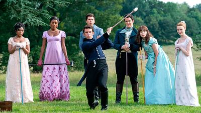 Imagem da notícia Estrela de Bridgerton consegue um papel de grande sucesso ao lado de Brad Pitt: Ela deixará a série da Netflix agora?