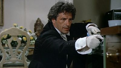 Imagem da notícia Muito antes de Bradley Cooper em Maestro, John Cassavetes nos mostrou como reger uma orquestra em um dos melhores episódios de Columbo
