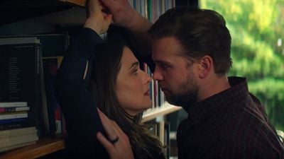 Imagem da notícia Rachel Weisz é seduzida por um homem mais jovem: Conheça Vladimir, nova série picante da Netflix