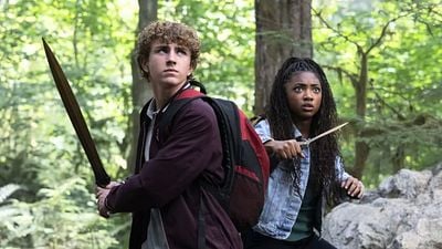 Imagem da notícia "Contei um spoiler?": Atores de Percy Jackson revelam cenas favoritas e bastidores da 2ª temporada (Entrevista)