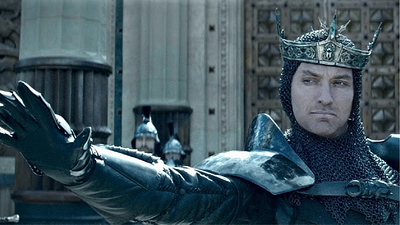 Imagem da notícia No streaming: Fracasso de fantasia incrivelmente caro que destruiu um universo inteiro com 6 filmes