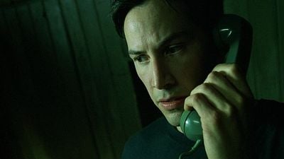 Imagem da notícia 26 anos depois do lançamento de Matrix, ainda existe quem não entende que o romance de Neo e Trinity é um dos grandes pilares do filme