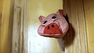 Imagem da notícia É um dos melhores filmes de ação dos anos 1990 e se envolveu em uma marcante polêmica: Natalie Portman protagoniza esta produção disponível no streaming