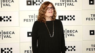 Imagem da notícia Lilly Wachowski denuncia boicote contra novo filme com elenco 100% trans: Diretora de ficção científica histórica encontra saída genial