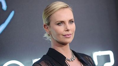 Imagem da notícia "É de partir o coração": Charlize Theron gostaria de ter retornado à saga que deu origem a um dos melhores filmes de ação de 2015