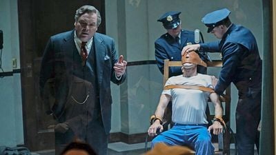 Imagem da notícia Poucos conseguem ir até o fim: Esta minissérie de terror na Netflix é uma joia que você esqueceu