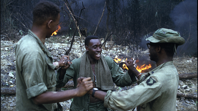 Imagem da notícia “Tudo parece muito realista”: Situado entre Platoon e Nascido para Matar, este grande filme de guerra, injustamente esquecido, é elogiado por veteranos do Vietnã