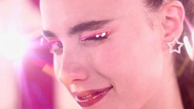 Imagem da notícia “Minhas irmãs não podem ver o filme”: Margaret Qualley, de A Substância, é filha de estrela do cinema e você não sabia