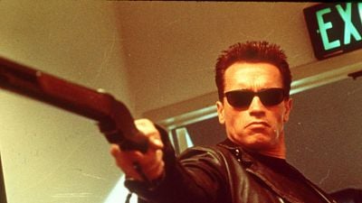 Imagem da notícia Esta cena lendária com Arnold Schwarzenegger custou 6,4 milhões de dólares: 35 anos depois, continua insuperável na ficção científica