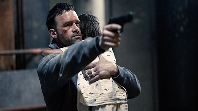 Imagem da notícia Sucesso absoluto da Netflix era para ser uma série, e o piloto está em algum lugar da internet