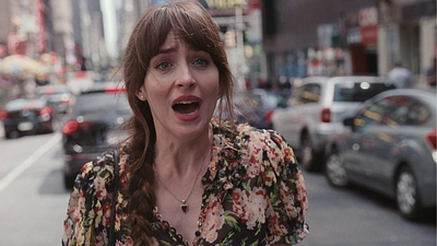 Imagem da notícia Esta comédia romântica encantadora está no streaming: Um sucesso de cinema com 3 megaestrelas que com certeza vai te fazer chorar