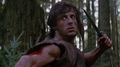 Imagem da notícia “Ele fazia algumas sugestões bem cafonas”: Stallone chegou perto de contracenar com essa lenda do cinema em Rambo