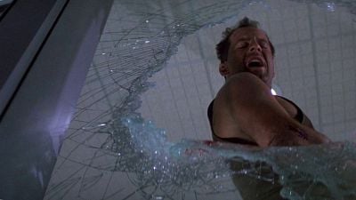 Imagem da notícia Você nunca vai adivinhar, mas essa é a cena favorita de Bruce Willis em Duro de Matar