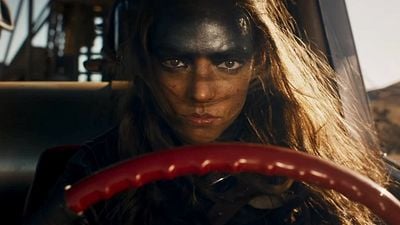 Imagem da notícia Furiosa: Anya Taylor-Joy "lutou durante 3 meses" com George Miller para incluir momento chocante no prequel de Mad Max