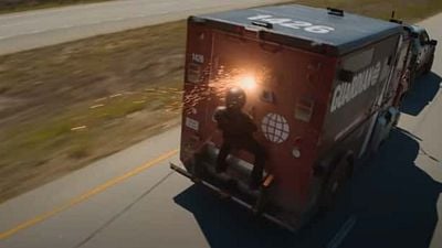 Imagem da notícia Após fracasso de A Guerra dos Mundos: Novo filme de ação com Eddie Murphy conquista as paradas do Prime Video