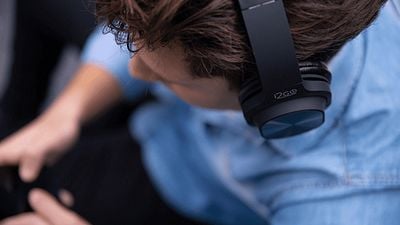 Imagem da notícia O fone ideal para ver séries em qualquer lugar: I2GO dobrável com 40% de desconto