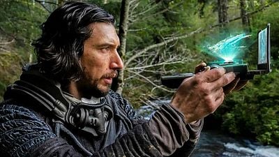 Imagem da notícia Quase ninguém viu esta ficção científica com dinossauros e uma estrela de Star Wars nos cinemas, mas você já pode assistir no streaming