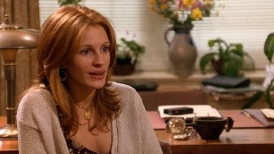 Imagem da notícia Há 27 anos, Julia Roberts achava que era o filme mais "estúpido" que ela poderia fazer: Foi um enorme sucesso