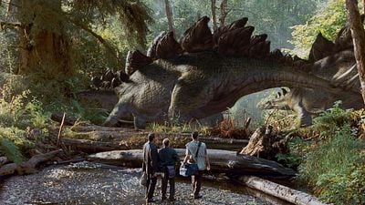 Imagem da notícia Você notou que o enredo de O Mundo Perdido - Jurassic Park começa com um grande buraco na trama?