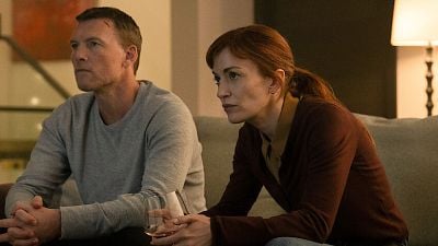 Imagem da notícia Um dos maiores universos da Netflix continua a crescer: A adaptação do best-seller estrelada por um astro de Avatar está disponível