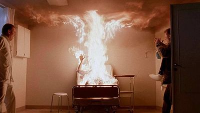 Imagem da notícia "Se fizeram remake é porque o original é ruim": Hollywood queria uma versão própria de um dos melhores filmes de terror e o diretor original não gostou