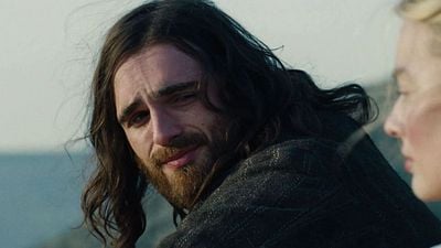 Imagem da notícia Quem é a diretora de O Morro dos Ventos Uivantes? Vencedora do Oscar, cineasta é conhecida por seus filmes polêmicos