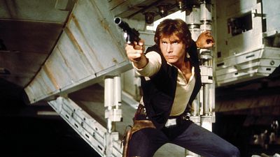 Imagem da notícia Star Wars: Como a "preguiça" do cenógrafo deu origem a uma das MELHORES cenas da saga - e George Lucas adorou