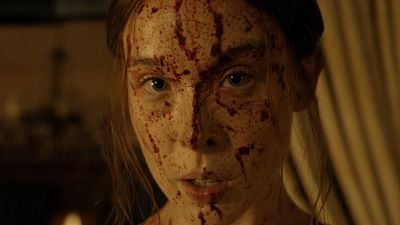 Imagem da notícia Monstro: A História de Lizzie Borden: Quem é Ella Beaty, a nova protagonista da série de true crime da Netflix?