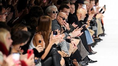 Imagem da notícia Pause O Diabo Veste Prada 2 em 1 hora e 30 minutos para encontrar participação surpresa de famosa atriz brasileira que nem mesmo ela percebeu