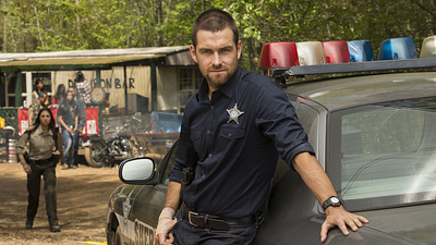 Imagem da notícia Se você gosta do Capitão Pátria de The Boys, não pode perder essa série - e ela está no streaming!