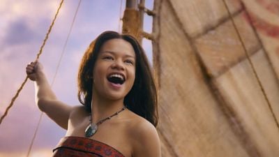 Imagem da notícia Moana ganha vida em trailer do filme live-action, mas Disney esconde The Rock cabeludo; assista
