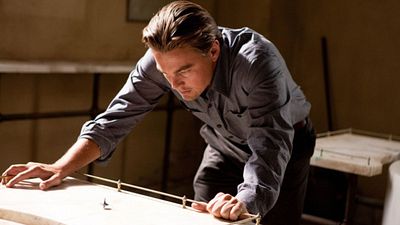 Imagem da notícia Antes de seu próximo filme Oppenheimer, Christopher Nolan FINALMENTE explica o final de Inception