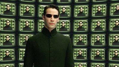 Imagem da notícia As diretoras de Matrix obrigaram Keanu Reeves a assistir a dois animes de ficção científica lendários para viver Neo