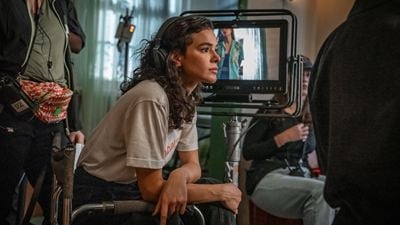 “É uma série que fala sobre cura e relacionamento”: Bruna Marquezine faz estreia na direção em nova série do Disney+