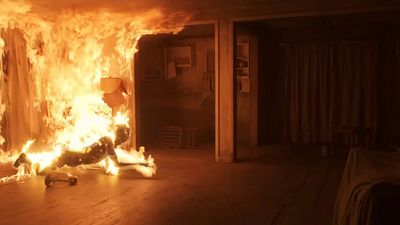 Imagem da notícia Um dos melhores filmes de terror dos últimos anos terá sequência: Trailer recém-lançado traz de volta uma perturbadora maldição