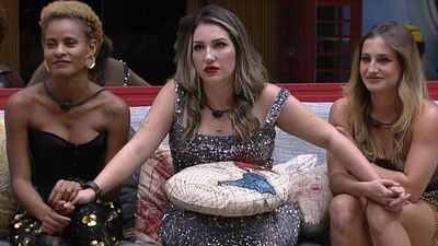 Imagem da notícia Há 3 anos, ela saiu vitoriosa do BBB e levou milhões para casa. Hoje, porém, está completamente diferente e ninguém a reconhece nas ruas