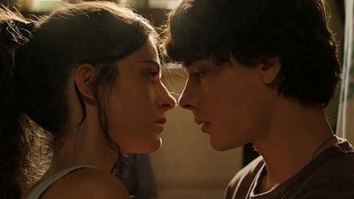 Imagem da notícia "Seria insano": Astro de novo fenômeno do Prime Video quebra o silêncio e desmente boatos sobre cena que viralizou