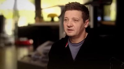 Imagem da notícia "Certamente teria morrido": Jeremy Renner escreveu carta de despedida após acidente trágico
