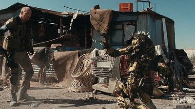 Imagem da notícia Peter Jackson não conseguiu levar um popular videogame para o cinema, mas esse fracasso financeiro abriu as portas para uma das surpresas mais refrescantes da ficção científica moderna