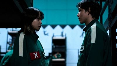 Imagem da notícia Round 6: Os fãs de k-pop reconheceram esses dois idols na 2ª temporada; saiba quem são as estrelas da música coreana da série