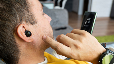 Imagem da notícia Não tem mais desculpas para não comprar um fone bluetooth: Modelo durável, econômico e de alta qualidade promete mudar tudo que você sabe!