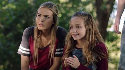 Imagem da notícia Sessão da Tarde hoje (16/04): Filme A Menina que Acredita em Milagres traz uma história profunda de fé que promete derreter seu coração