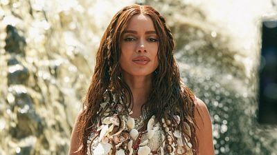 Imagem da notícia 9 de maio será um grande dia para os fãs de Anitta em todo o Brasil: A cantora ganhará uma bela homenagem da Globo!